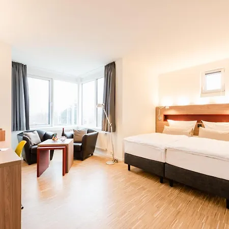 Otel Alte Werft 4*