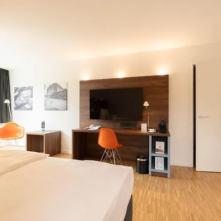 Alte Werft Otel