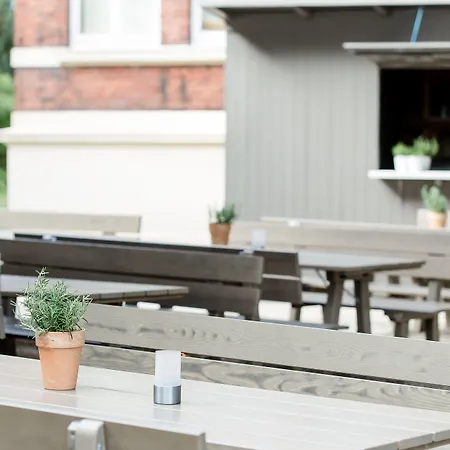 מלון Alte Werft 4*