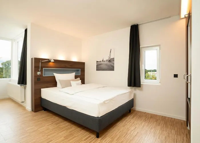 ホテル Alte Werft 4*